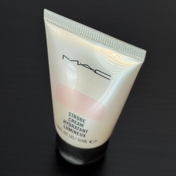MAC Strobe Cream in Pinklite (Original Strobe Cream) - Picture 11 of 12